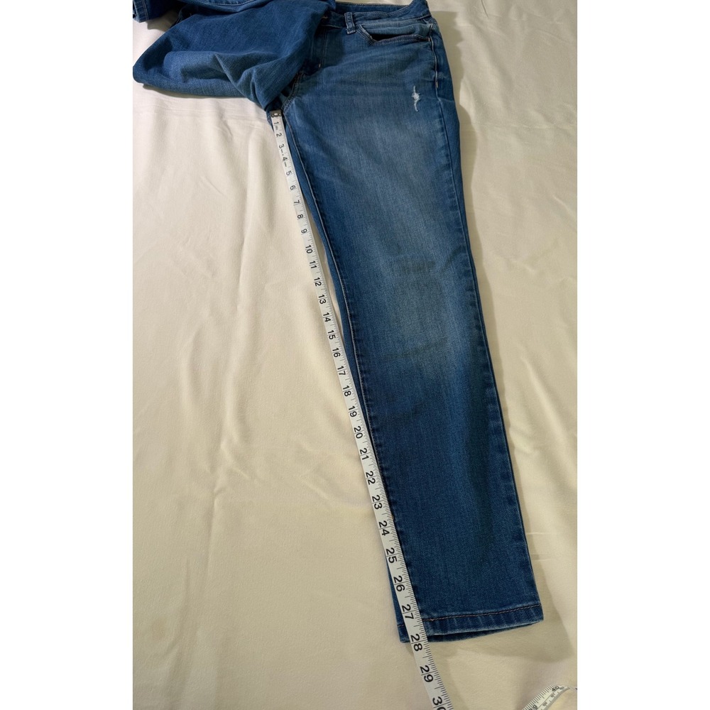 Sonoma Goods For Life Womens Skinny Jeans Medium Wash Distressed Denim 8R - Picture 8 of 8